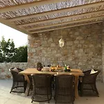 Salina Luxury Pool Villa