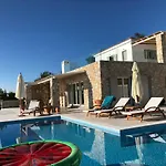 Salina Luxury Pool *
