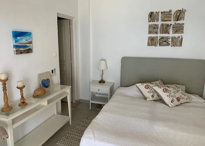 Salina Luxury Pool Villa Kechria