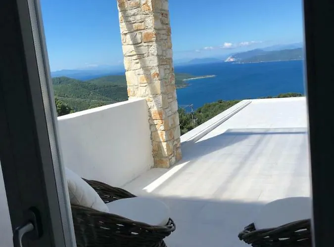 Salina Luxury Pool Villa *