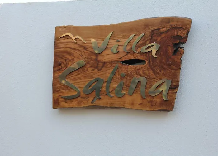 Salina Luxury Pool Villa