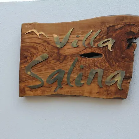 Salina Luxury Pool Villa