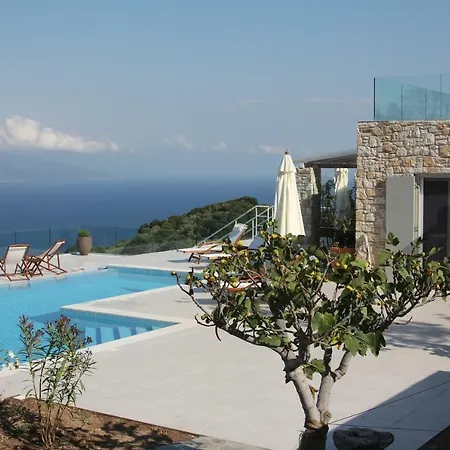 Salina Luxury Pool Villa