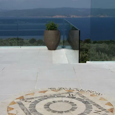 Salina Luxury Pool Kechria