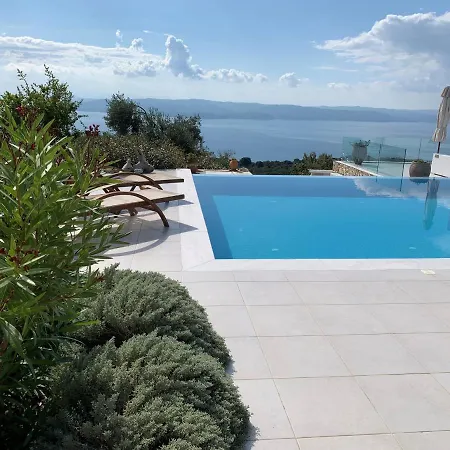 Salina Luxury Pool فيلة